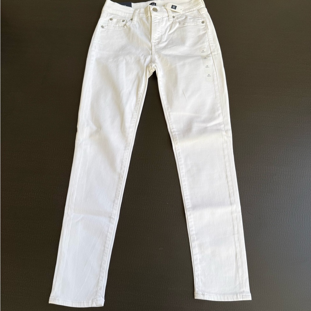 GAP Women's White Jeans